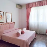 Gusso Apartment *